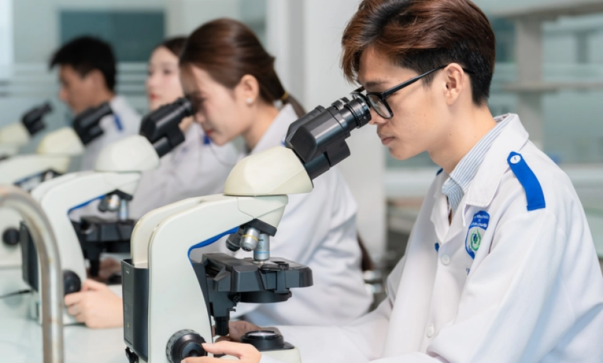 Nhiều đại học công bố điểm sàn 15 cho phương thức xét điểm thi tốt nghiệp THPT