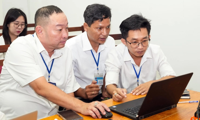 Những cán bộ, công chức nào được nhận thêm 5 triệu/tháng từ ngày 15-8?