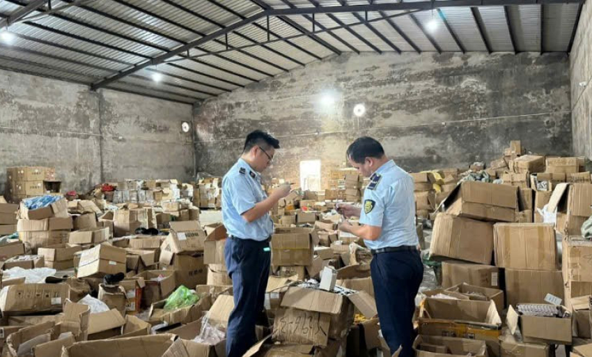 Phát hiện hơn 47.000 sản phẩm nhập lậu trị giá hơn 1,2 tỷ đồng