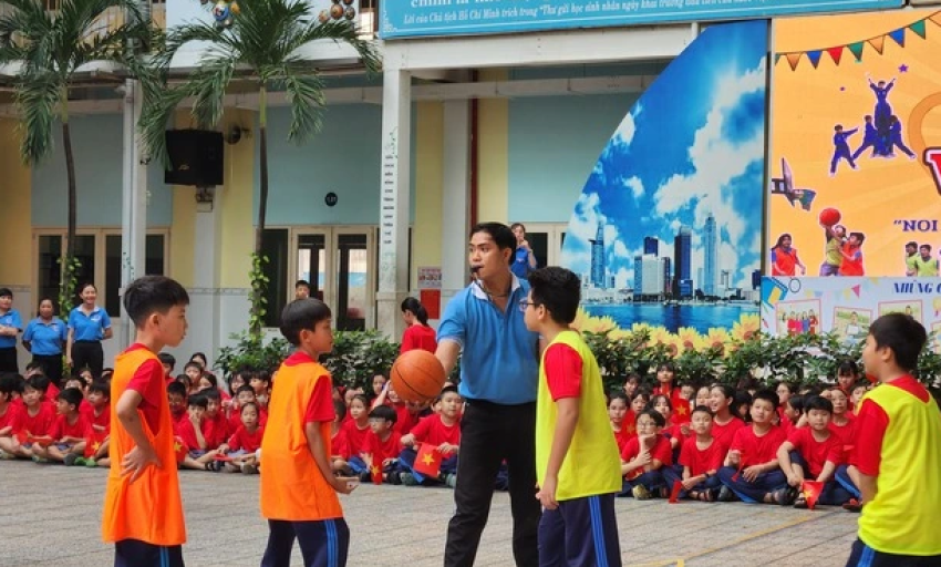 Sau sáp nhập, thủ tục xin chuyển trường học sinh tiểu học thế nào?