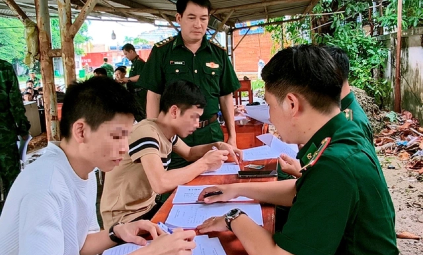 Tây Ninh: Phát hiện nhiều trường hợp có tiền án trong nhóm người bị Campuchia trao trả