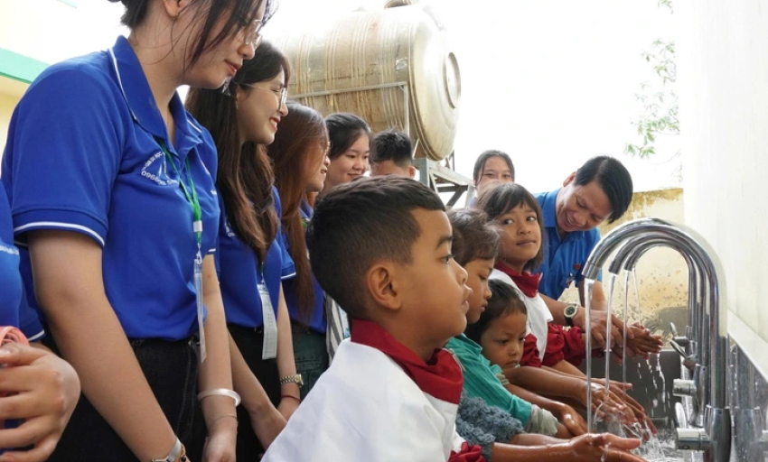 Thanh niên Việt Nam - Hàn Quốc cùng thực hiện Mùa hè xanh