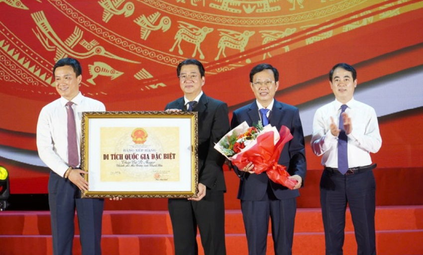 Tháp Bà Ponagar Khánh Hòa nhận Bằng xếp hạng Di tích quốc gia đặc biệt