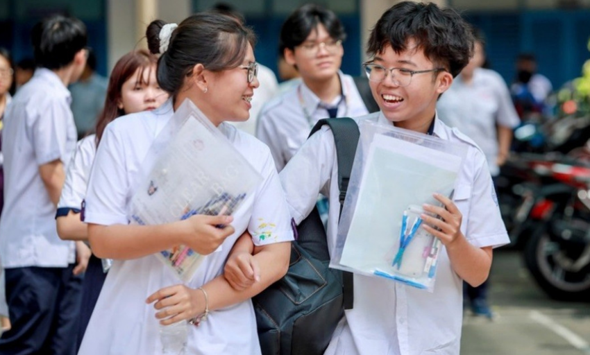 Thực hiện xét tuyển: Đánh giá quá trình