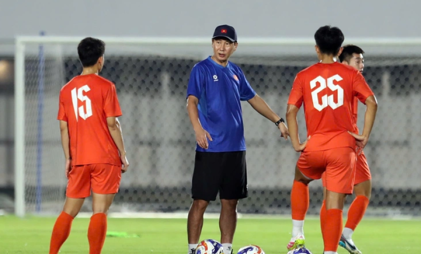 U23 Việt Nam tập tối, rèn chiến thuật để thắng Indonesia