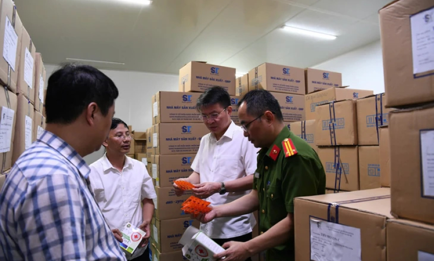 Bắt giám đốc Công ty dược phẩm Fusi sản xuất 'thực phẩm bảo vệ sức khỏe' giả