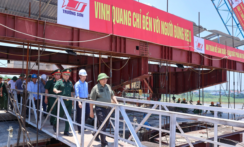 Cầu Phong Châu mới sẽ thông xe vào đầu tháng 10