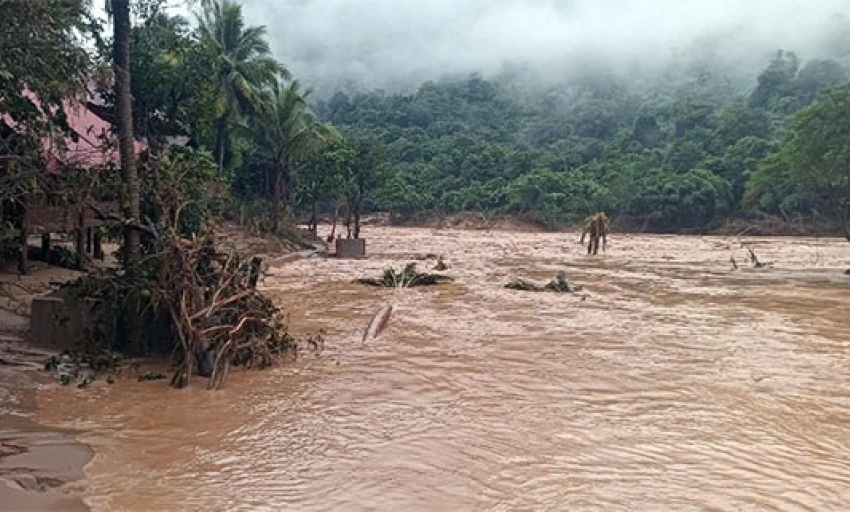 Chiều nay, mưa lớn có thể gây lũ quét, sạt lở đất tại khu vực vùng núi Bắc Bộ, Trung Bộ và Nam Bộ