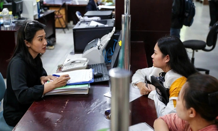 Choáng váng vì khoản nợ thuế 'trên trời rơi xuống'