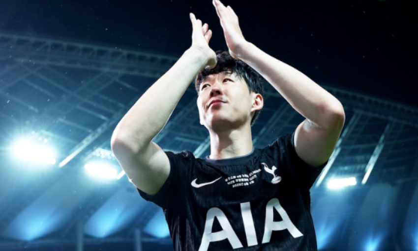 Cổ động viên Tottenham rơi nước mắt trong ngày chia tay Son Heung-min