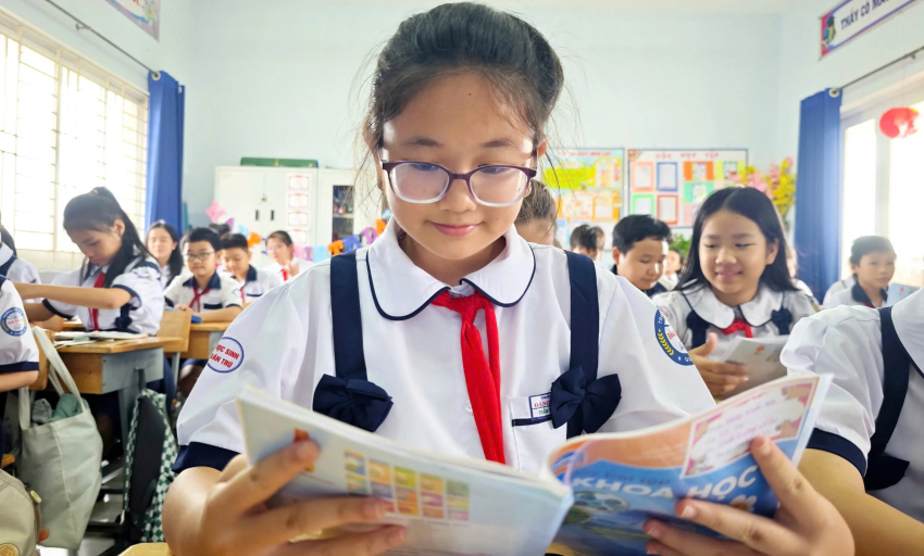 Có nên quay lại cả nước một bộ sách giáo khoa?