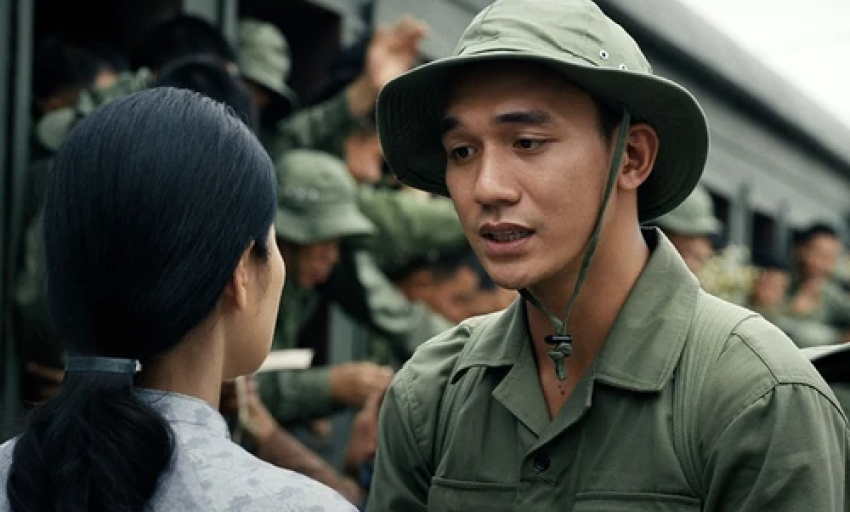 “Mưa đỏ” vượt mốc doanh thu 100 tỷ đồng