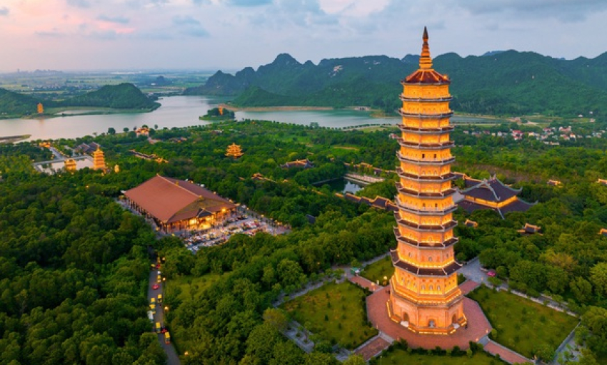 Nền tảng du lịch uy tín hàng đầu thế giới vinh danh Chùa Bái Đính là 'Điểm đến nổi bật'