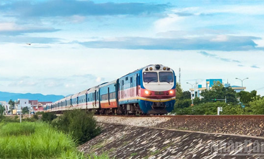 Ngừng chạy tàu NA1, NA2 và tàu SE9 xuất phát ngày 25/8 do ảnh hưởng bão số 5