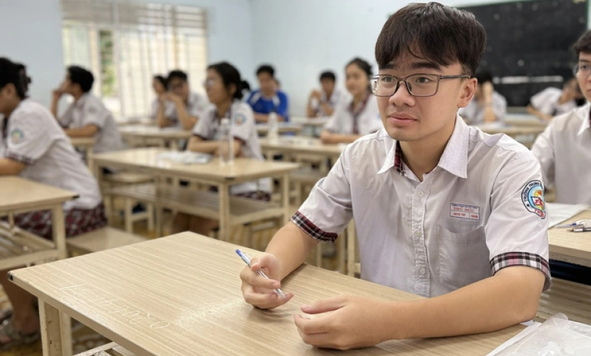 Nóng: Bộ GD-ĐT yêu cầu lùi thời điểm công bố điểm chuẩn ĐH