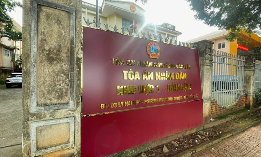 Tạm giữ một cựu phó chánh án ở Đắk Lắk