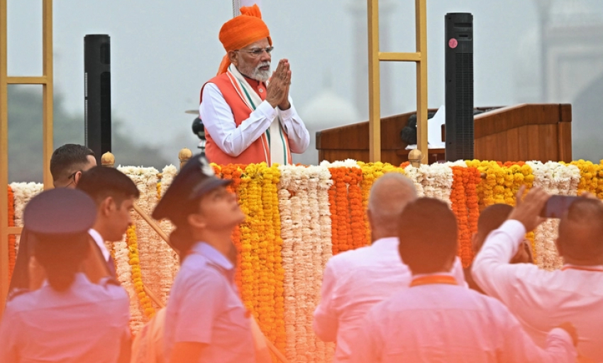 Thủ tướng Modi tuyên bố làm 'bức tường' bảo vệ người dân
