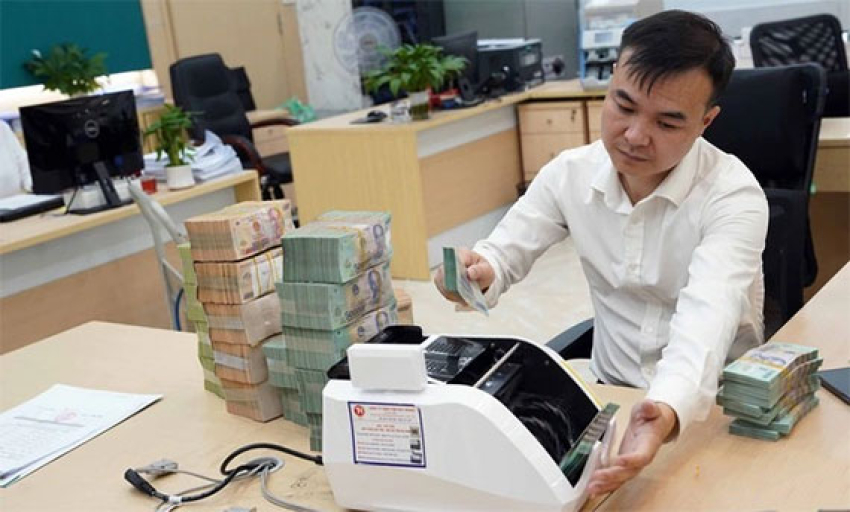 Tín dụng tăng, lãi suất khó giảm