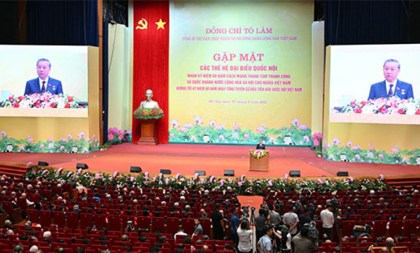 Tổng Bí thư Tô Lâm chủ trì hội nghị gặp mặt các thế hệ đại biểu Quốc hội qua các thời kỳ