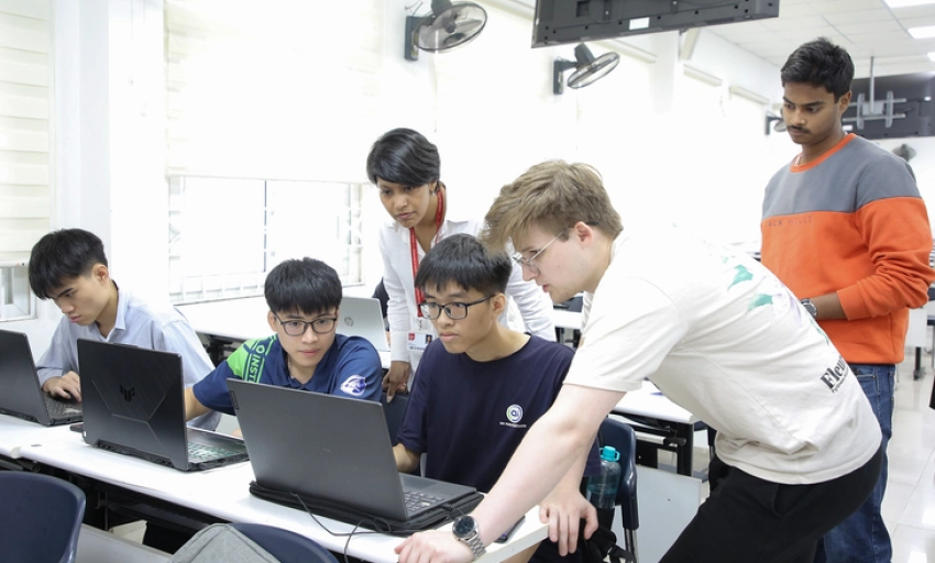 Trường đầu tiên của Đại học Quốc gia Hà Nội công bố điểm chuẩn, cao nhất 28,19