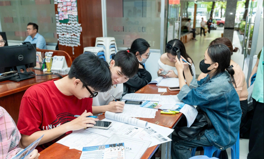Tuyển sinh ĐH 2025: Nhiều trường số nguyện vọng xét tuyển tăng 100%