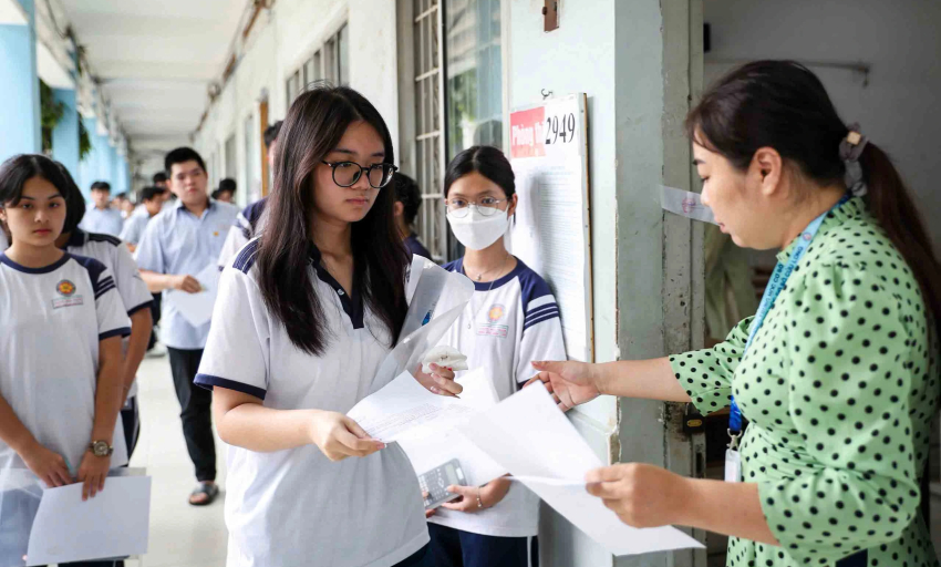 Tuyển sinh ĐH 2025: Rắc rối đến từ đâu?