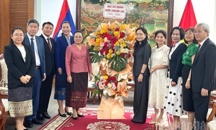 Việt Nam-Lào tăng cường hợp tác văn hóa và du lịch