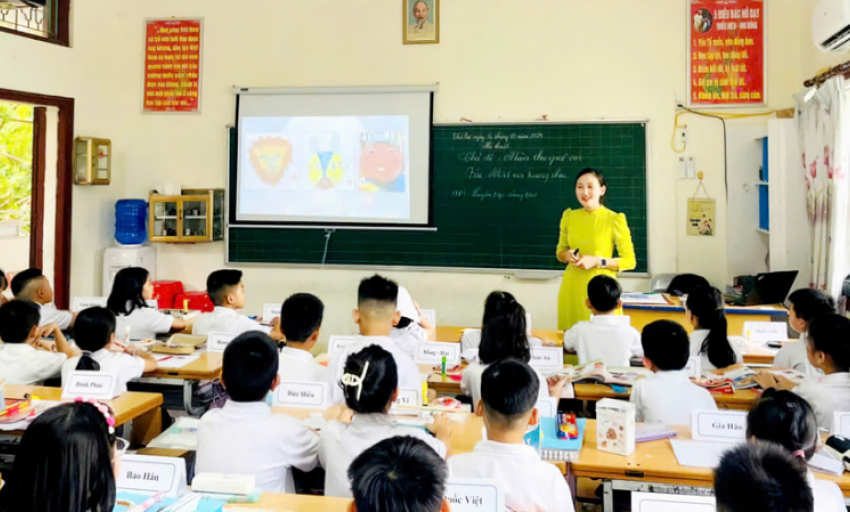 Bảo đảm cung cấp một bộ sách giáo khoa thống nhất toàn quốc