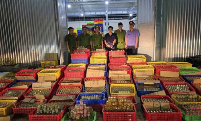 Công an Đà Nẵng đánh sập đường dây sản xuất nước yến giả quy mô lớn