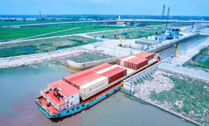 Đẩy mạnh vận tải thủy và đường sắt: Bước đi chiến lược cho logistics xanh