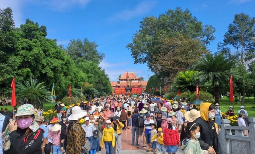 Lễ giỗ Hoàng đế Quang Trung: Tri ân vị anh hùng bách chiến bách thắng
