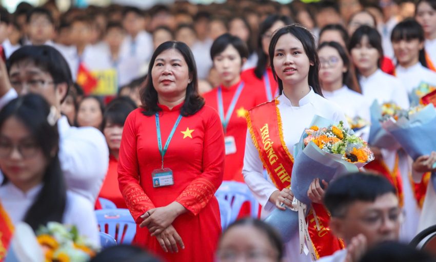 Năm học của nhiều điều đầu tiên