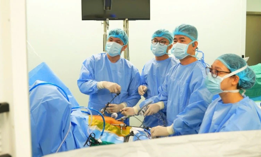 Ngành ghép tạng ghi thêm dấu ấn mới với thành tựu phẫu thuật nội soi hỗ trợ ghép gan