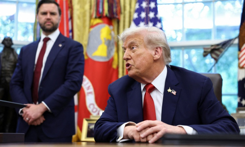 Ông Trump áp thuế 30% với đồ nội thất, 100% với dược phẩm có thương hiệu