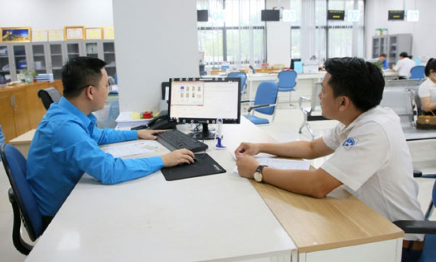 Phấn đấu hết năm 2025, 100% thủ tục hành chính đủ điều kiện cung cấp dịch vụ công trực tuyến toàn trình