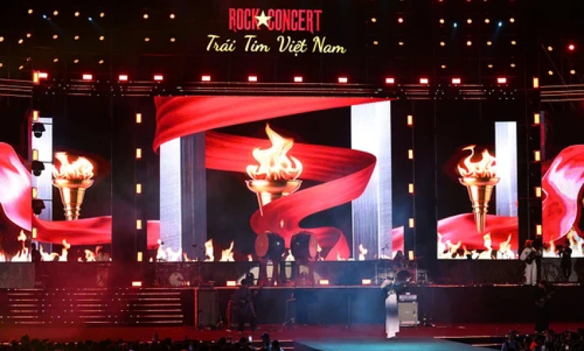 Sôi động đêm đại nhạc hội "Rock Concert-Trái tim Việt Nam"