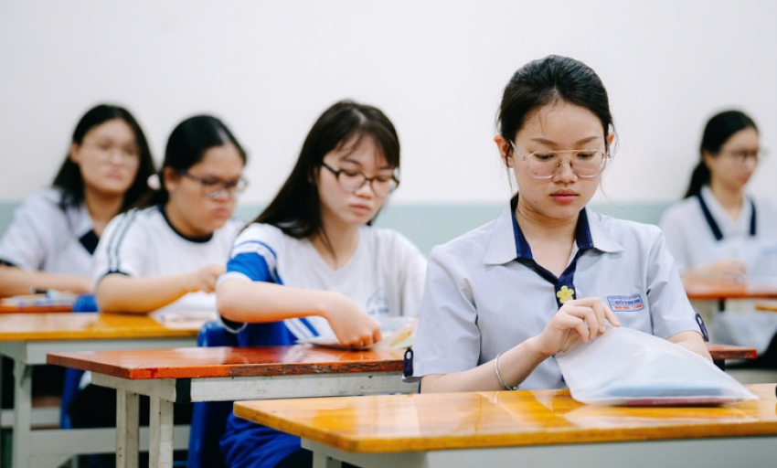 Thi tốt nghiệp THPT năm 2026 có một số điều chỉnh, 2027 thi trên máy tính