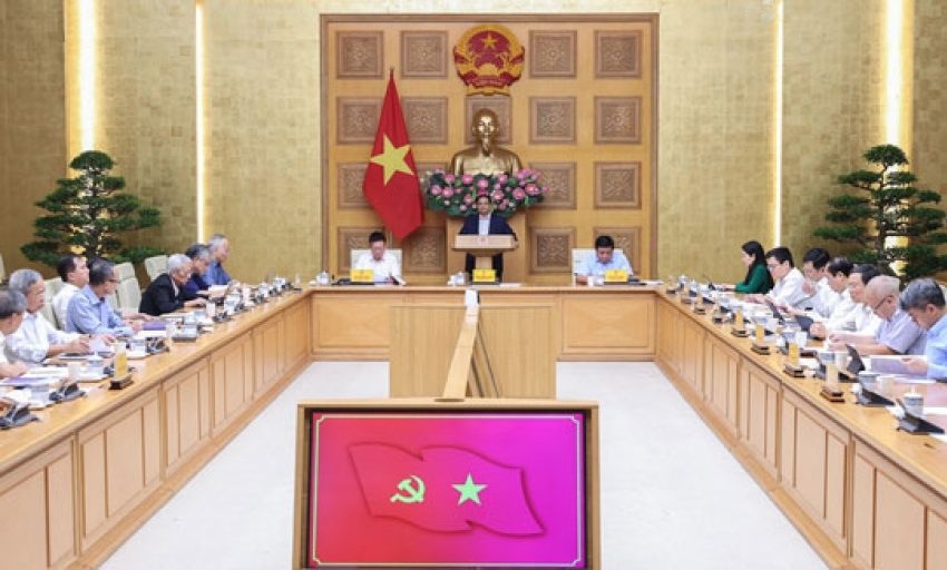 Tiếp tục bảo đảm ổn định kinh tế vĩ mô, kích cầu tiêu dùng