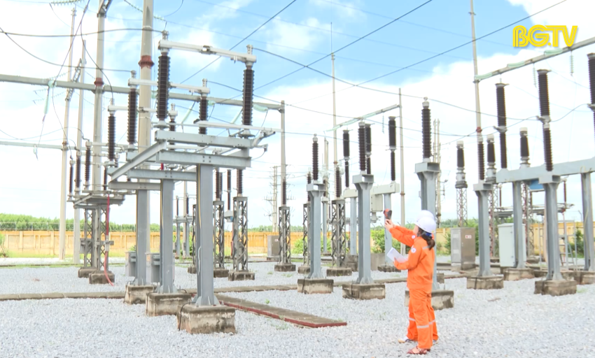 Điện với SX&ĐS: Bảo đảm an toàn lưới điện trước mùa mưa bão