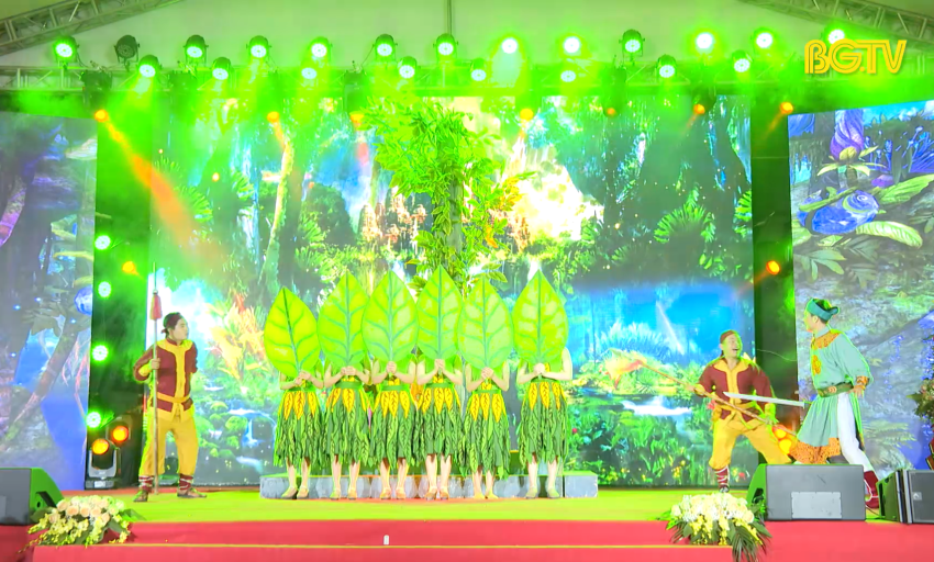 Khai hội đền Suối Mỡ