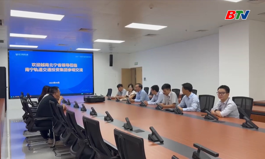 Phó Chủ tịch UBND tỉnh Phạm Văn Thịnh thăm Tập đoàn Đường sắt cao tốc, Trung Quốc 