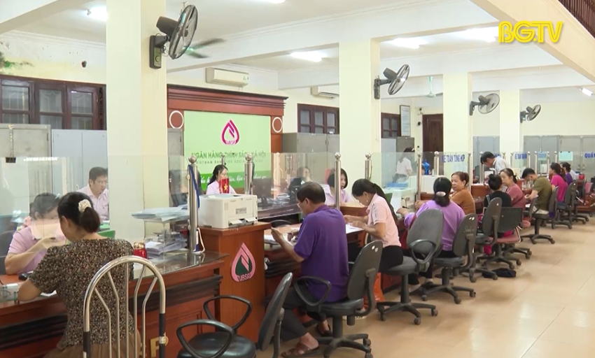 Phong trào thi đua của Ngân hàng Chính sách xã hội tỉnh