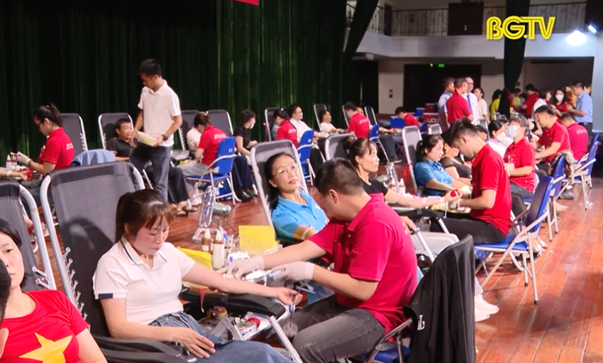 Truyền hình Nhân đạo: Chương trình “Hành trình đỏ”