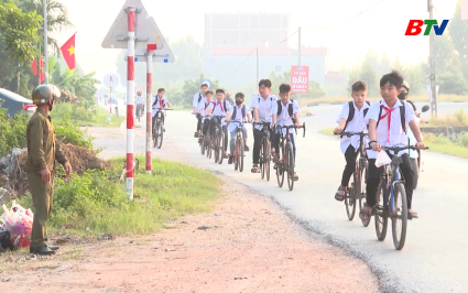 1200 mô hình cổng trường An toàn giao thông