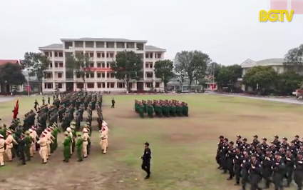 16 khối tham gia duyệt đội ngũ tại Lễ kỷ niệm 80 năm Ngày thành lập lực lượng vũ trang tỉnh