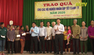 Bí thư Tỉnh ủy tặng quà Tết các hộ nghèo huyện Yên Dũng