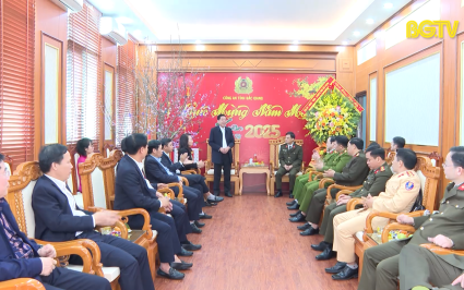 Thường trực Tỉnh ủy thăm, chúc Tết lực lượng vũ trang tỉnh
