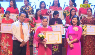 Biểu dương 102 điển hình phụ nữ tiên tiến trong phong trào thi đua yêu nước