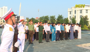Lãnh đạo tỉnh viếng Đài tưởng niệm các Anh hùng Liệt sĩ