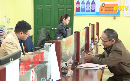 Các VĐXH: Giải quyết thủ tục hành chính ở các xã sáp nhập